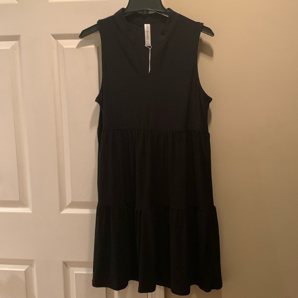 Scarlett Black Sleeveless V-Neck Sundress